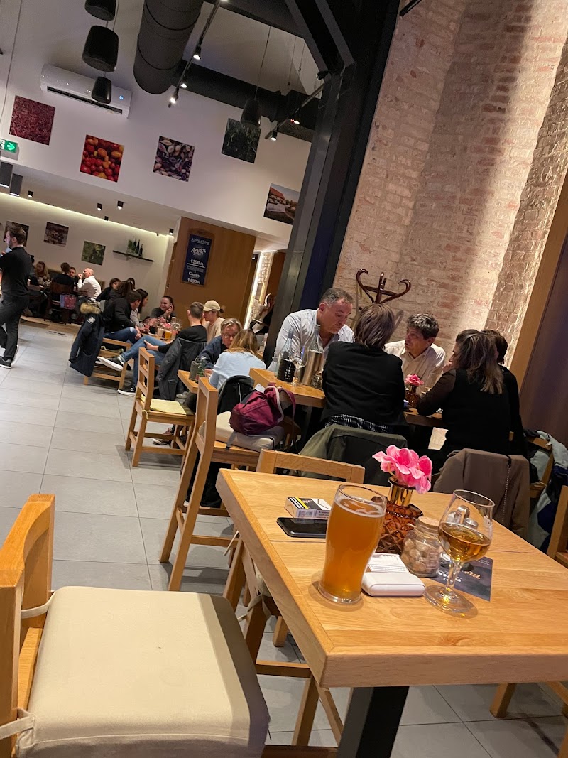 Főtér Bistro